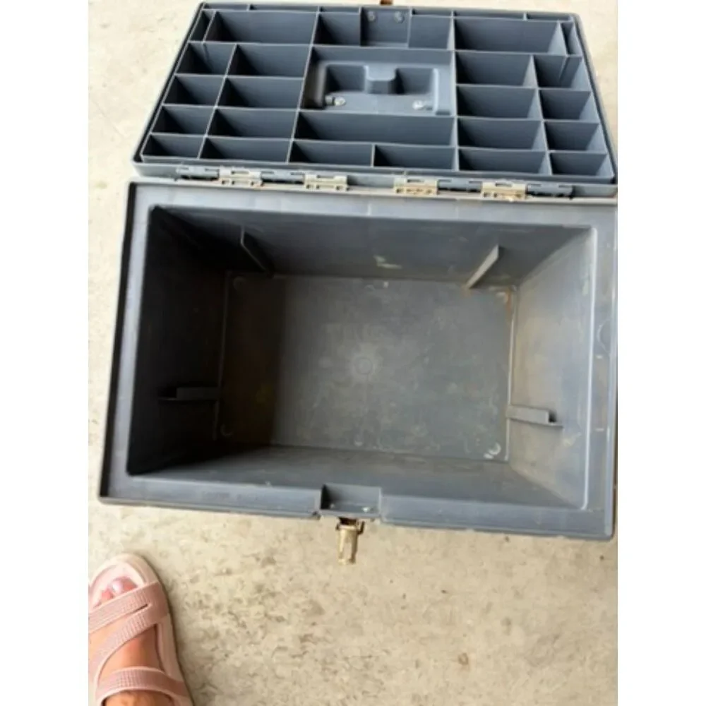 stack on - lockable step up tool box